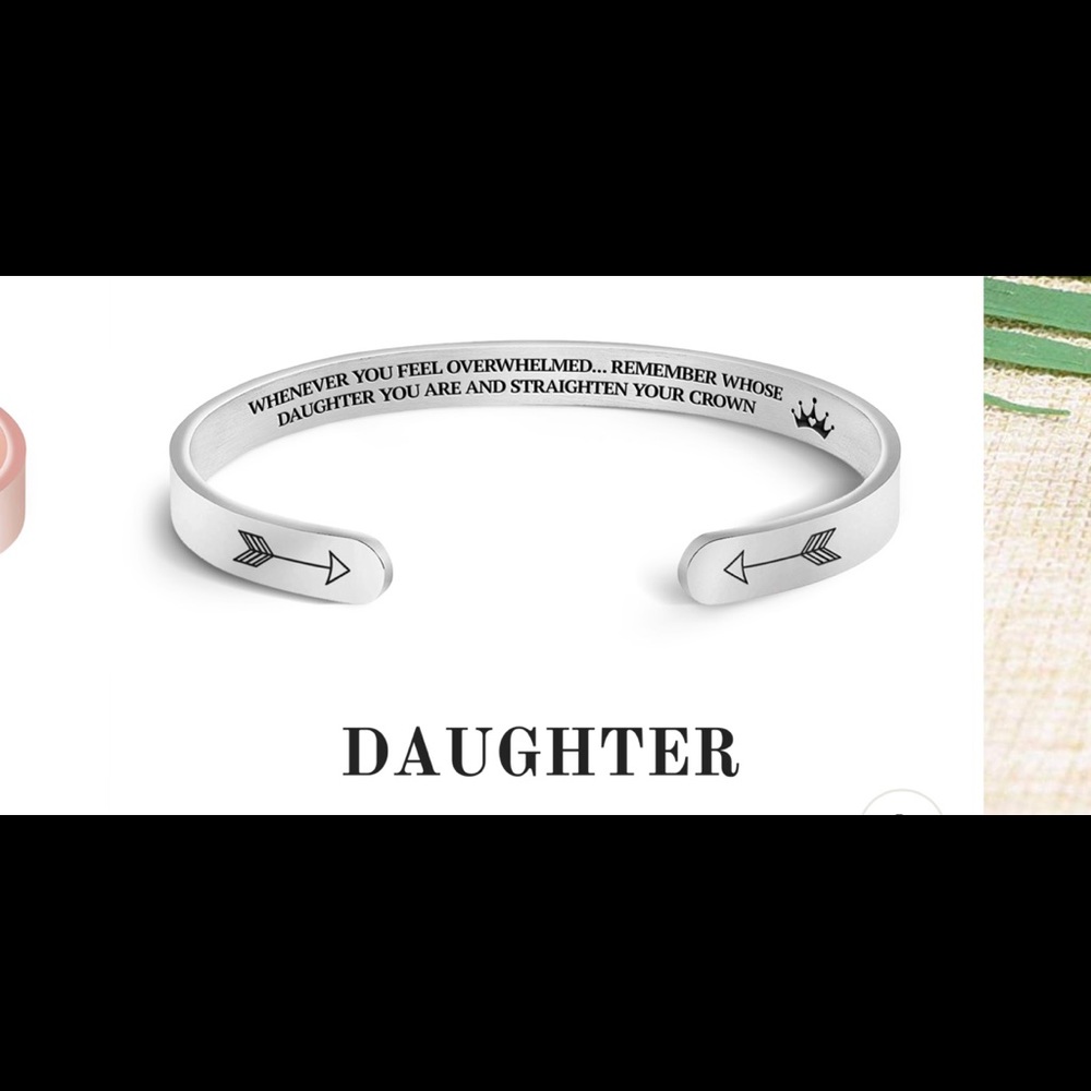 Mint &Lily Daughter bracelet
